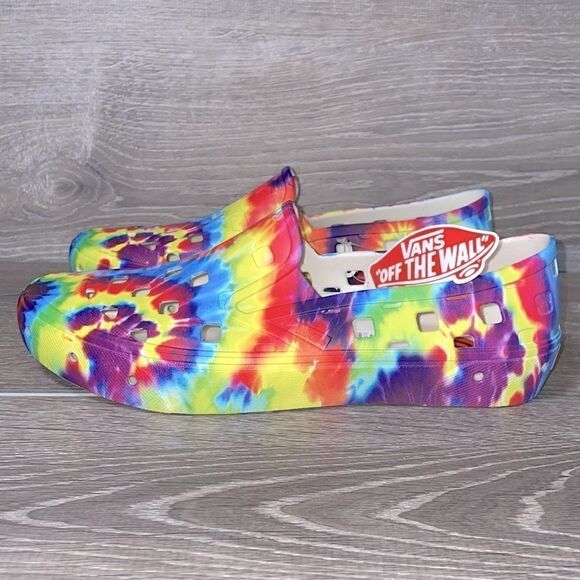 NEW Vans UA Slip On TRK Mens Size 11 Pride Tie Dyed Rubber Comfort Sneaker NWT - Picture 1 of 11